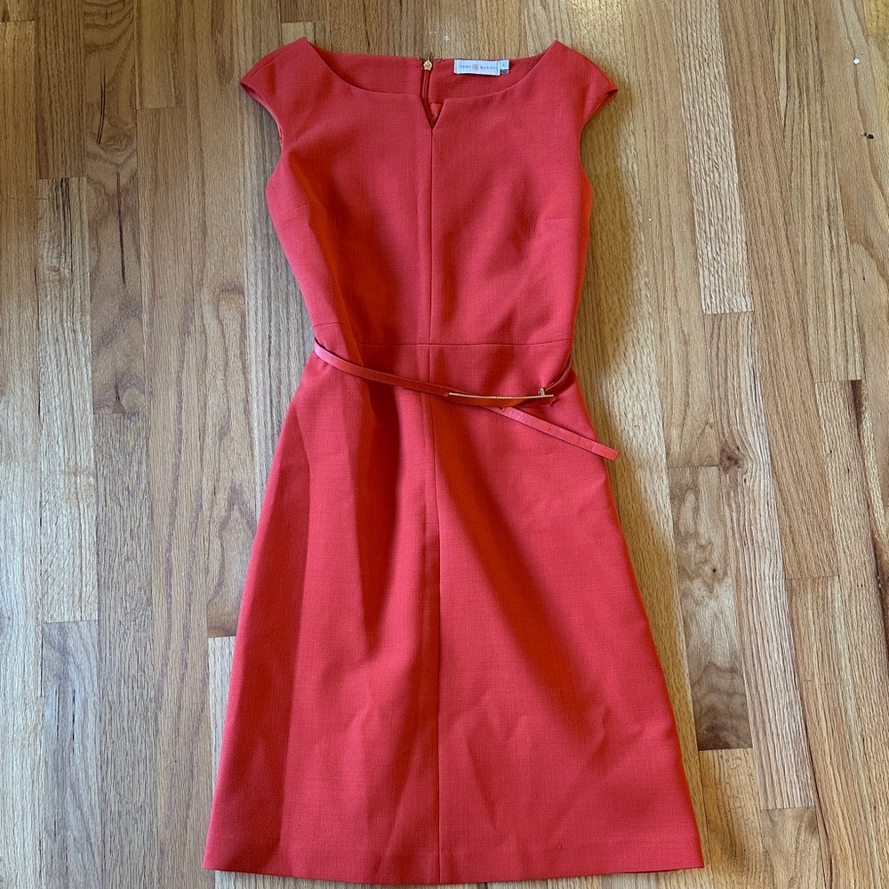 Elegant Tory Burch dress with gold belt